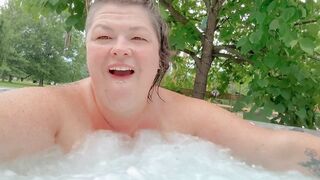 BBW caught masterbating in Hot Tub