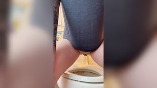 Pulsating my pussy with new sex toy in my friends bathroom