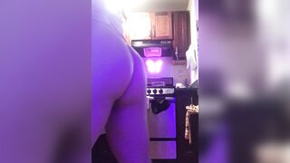 Shaking my little ass and fucking my pussy