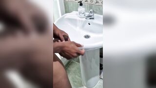 Caught roommate masturbating in the bathroom watching pornhub